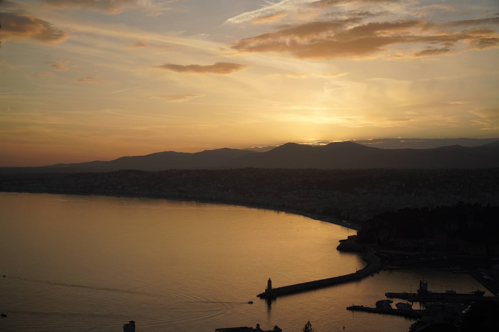 Coucher de soleil sur la Baie des Anges